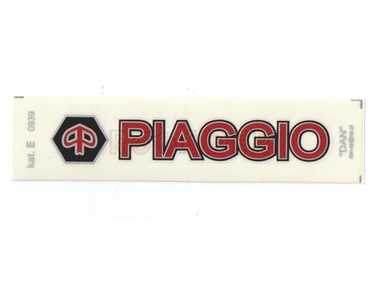 Naklejka PIAGGIO - 11 x 2cm czerwona