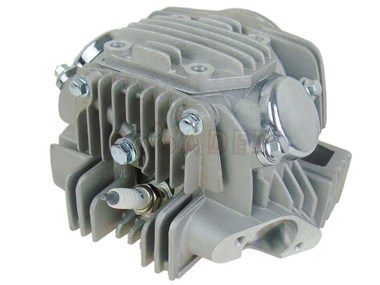 Głowica do silnika 152FMH - ATV 125 - 125cm3, Ø52,40mm (komplet z zaworami i dźwigienkami + wałek rozrządu z kołem 32 zęby + pokrywy, zmontowana)