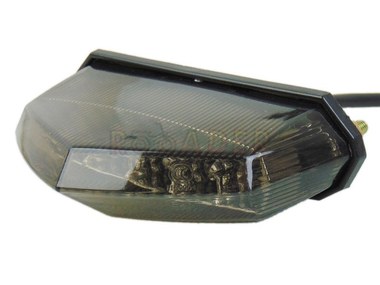Lampa tylna uniwersalna (142x48x79mm) klosz dymiony, DIODY LED - światło pozycyjne + światło stop