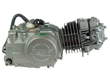 Silnik typ 1P56FMJ - 140cm3, 4 biegi, manualny, srebrny - do motocykli APOLLO RXF 140 Open, RFZ 140 Thunder i inne Pit Bike, Dirt Bike, Cross