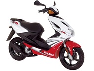 Komplet osłon plastikowych YAMAHA AEROX (.... - 2012) biało-czerwone, 13 elementów