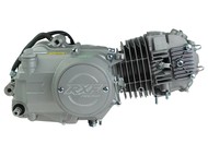 Silnik typ 153FMI - 125cm3, 4 biegi, manualny, srebrny - do motocykli APOLLO RXF 125 Open i innych Pit Bike, Dirt Bike, Cross