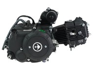 Silnik typ 139FMB - 50cm3, 4 biegi, manualny, górny rozrusznik, czarny - do motorowerów BARTON FR50 (Euro 4 i Euro 5); JUNAK 904, 905 (Euro 4) i 905, 906, ADV 50 (Euro 5)