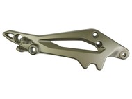 Stelaż - wspornik podnóżka kierowcy i pasażera JUNAK Racer 125, RZ125, S125, 121FL - prawy